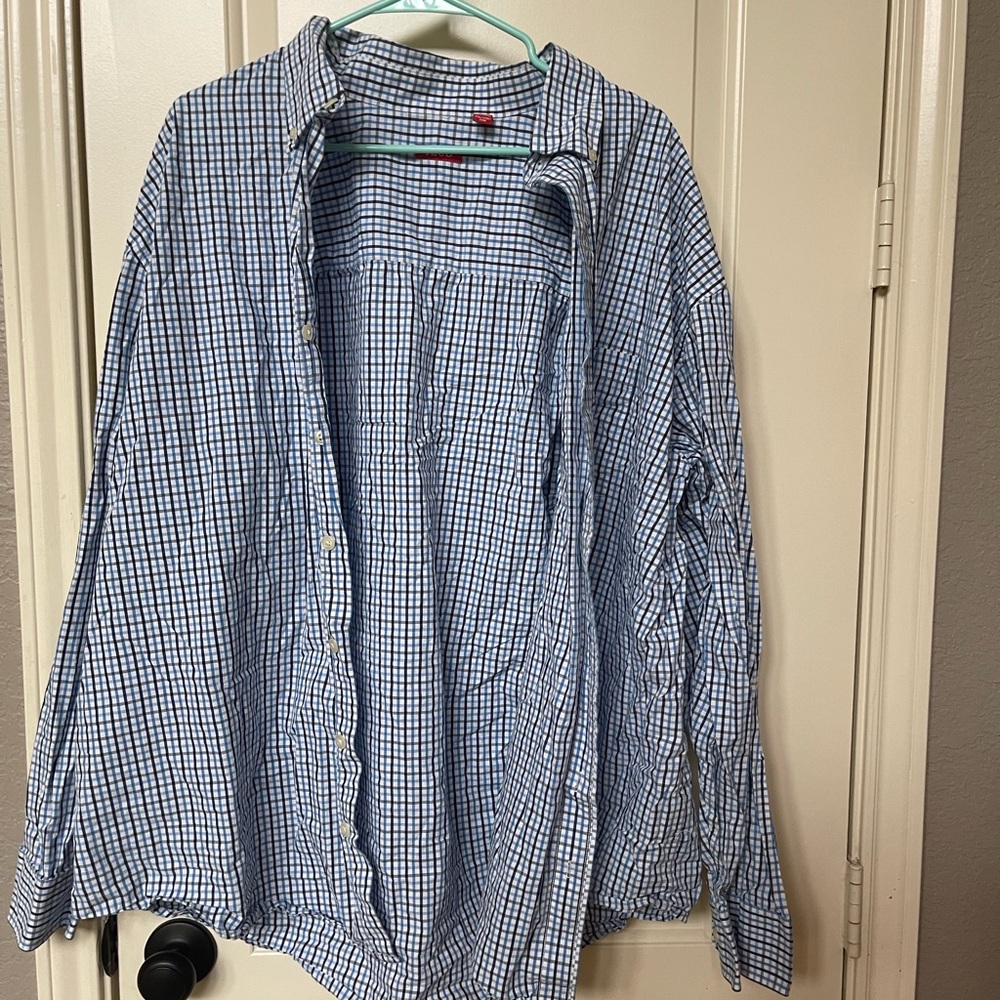 Izod men’s dress shirt